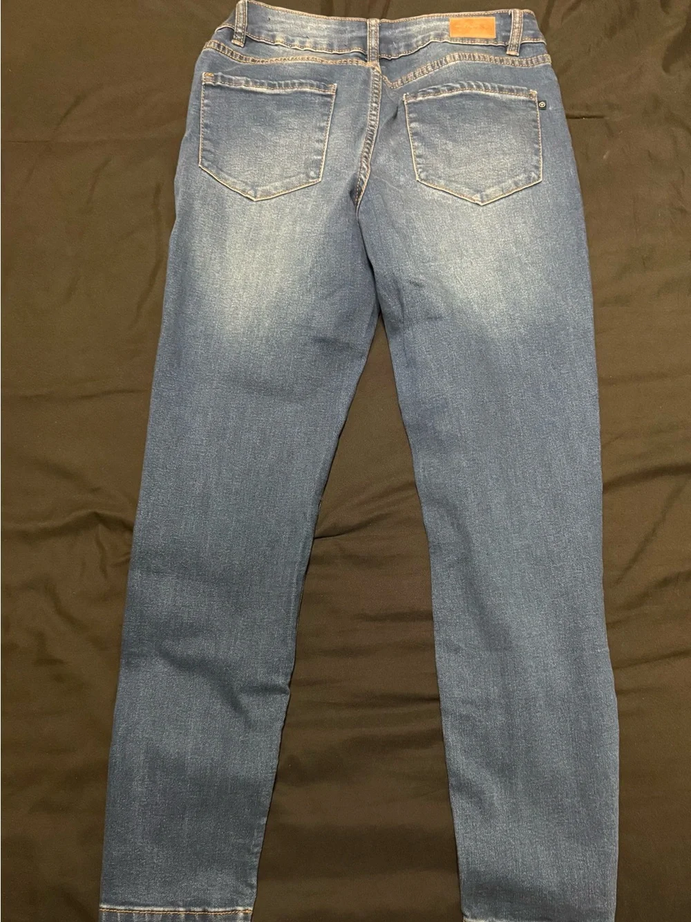 Tahari Slim  Jeans in Mid Blue Wash